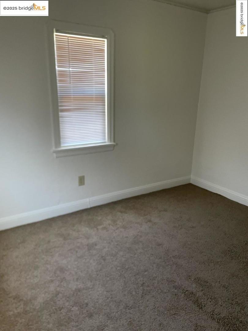 Detail Gallery Image 10 of 10 For 1441 88th Ave, Oakland,  CA 94621 - 2 Beds | 1 Baths