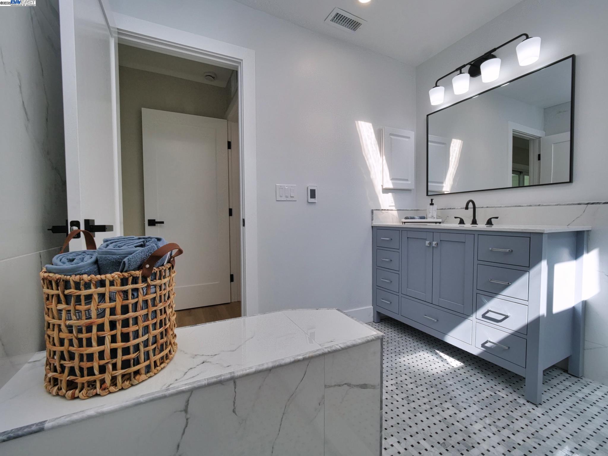 Detail Gallery Image 24 of 47 For 1209 Oakmont Drive #1,  Walnut Creek,  CA 94595 - 2 Beds | 2 Baths