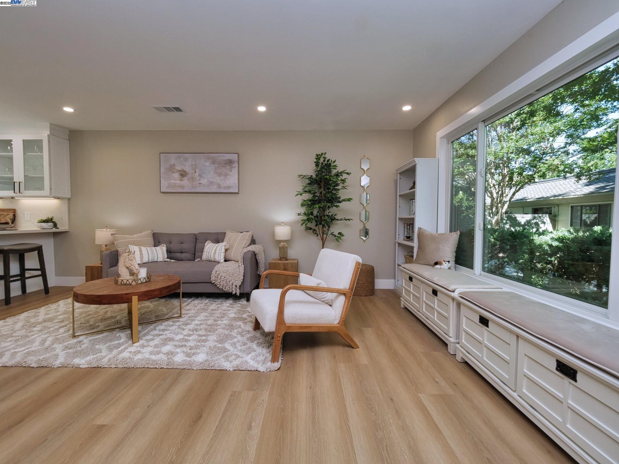 Detail Gallery Image 8 of 47 For 1209 Oakmont Drive #1,  Walnut Creek,  CA 94595 - 2 Beds | 2 Baths