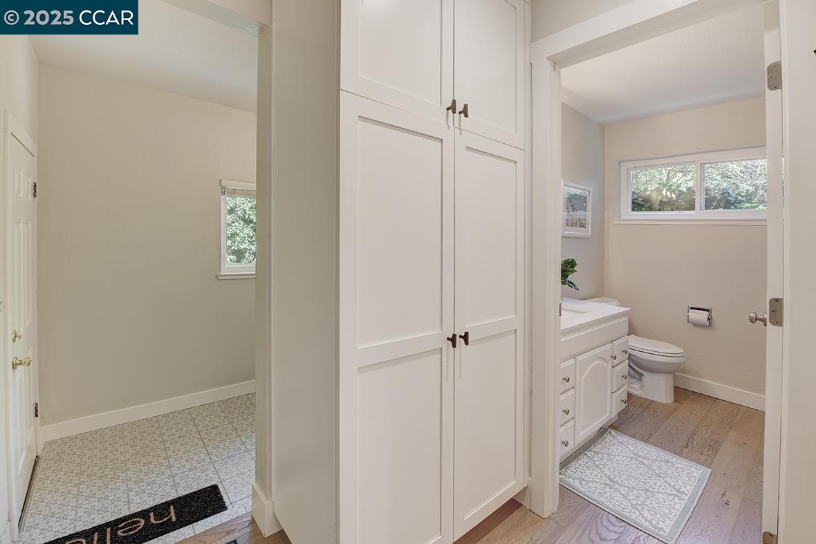 Detail Gallery Image 26 of 59 For 235 Appalachian Dr, Martinez,  CA 94553 - 5 Beds | 2/1 Baths