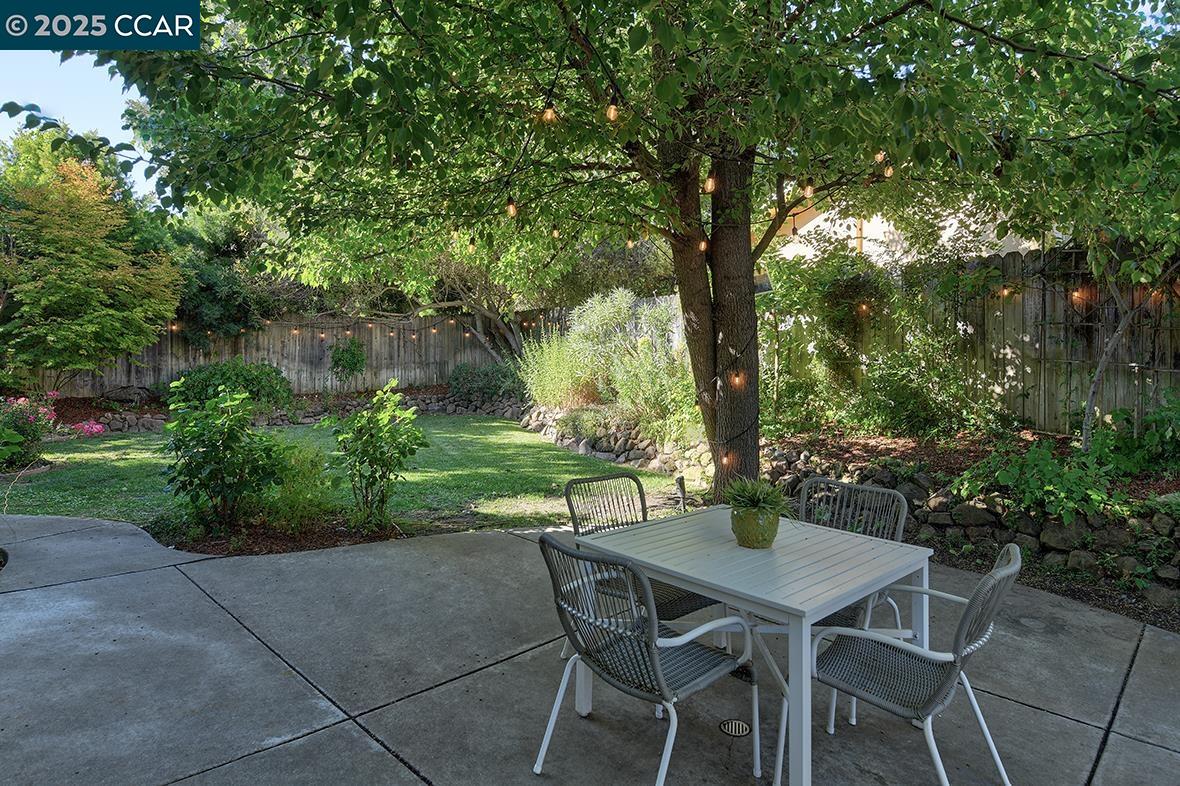 Detail Gallery Image 42 of 59 For 235 Appalachian Dr, Martinez,  CA 94553 - 5 Beds | 2/1 Baths
