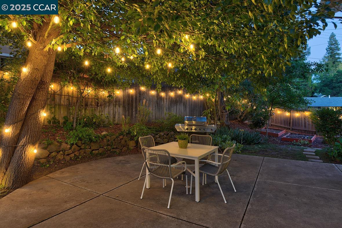 Detail Gallery Image 58 of 59 For 235 Appalachian Dr, Martinez,  CA 94553 - 5 Beds | 2/1 Baths