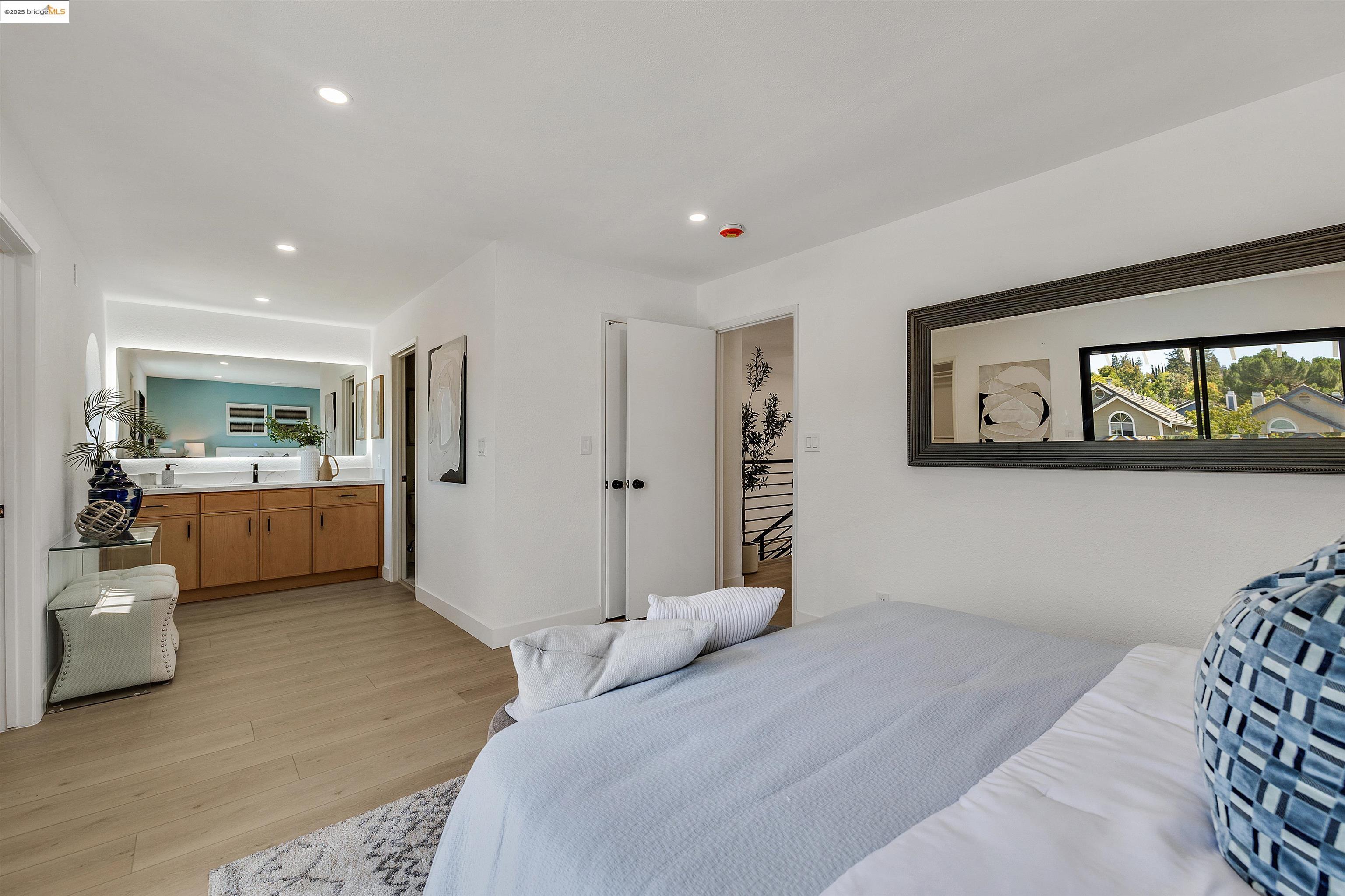 Detail Gallery Image 25 of 36 For 2863 El Capitan Dr, Pleasanton,  CA 94566 - 3 Beds | 2/1 Baths