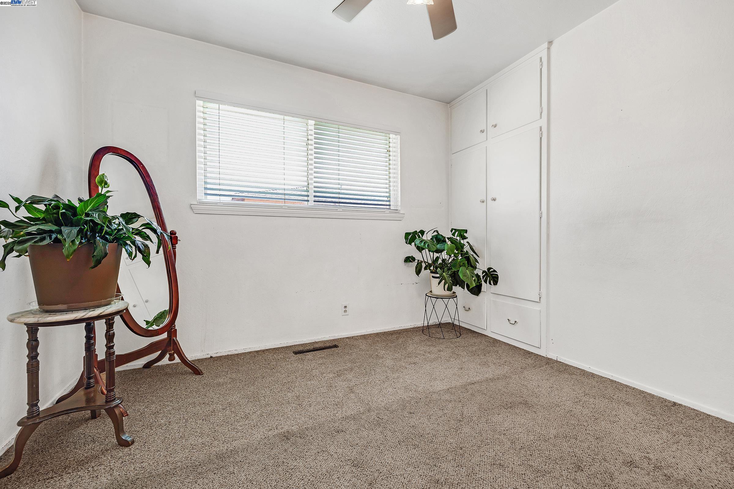Detail Gallery Image 19 of 26 For 967 Miranda Way, Livermore,  CA 94550 - 4 Beds | 2 Baths