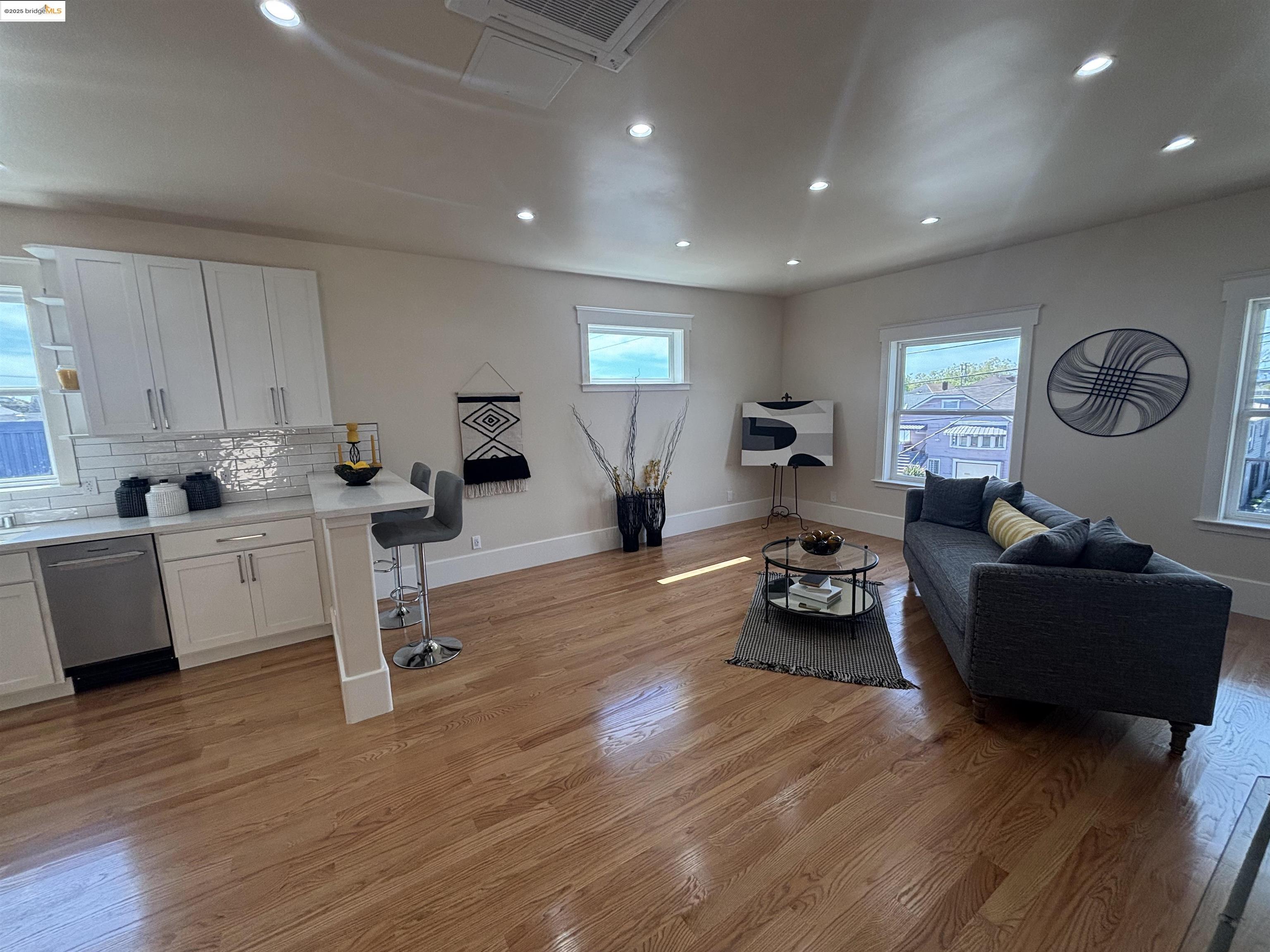 Detail Gallery Image 35 of 59 For 3508 Adeline Street, Oakland,  CA 94608 - – Beds | – Baths