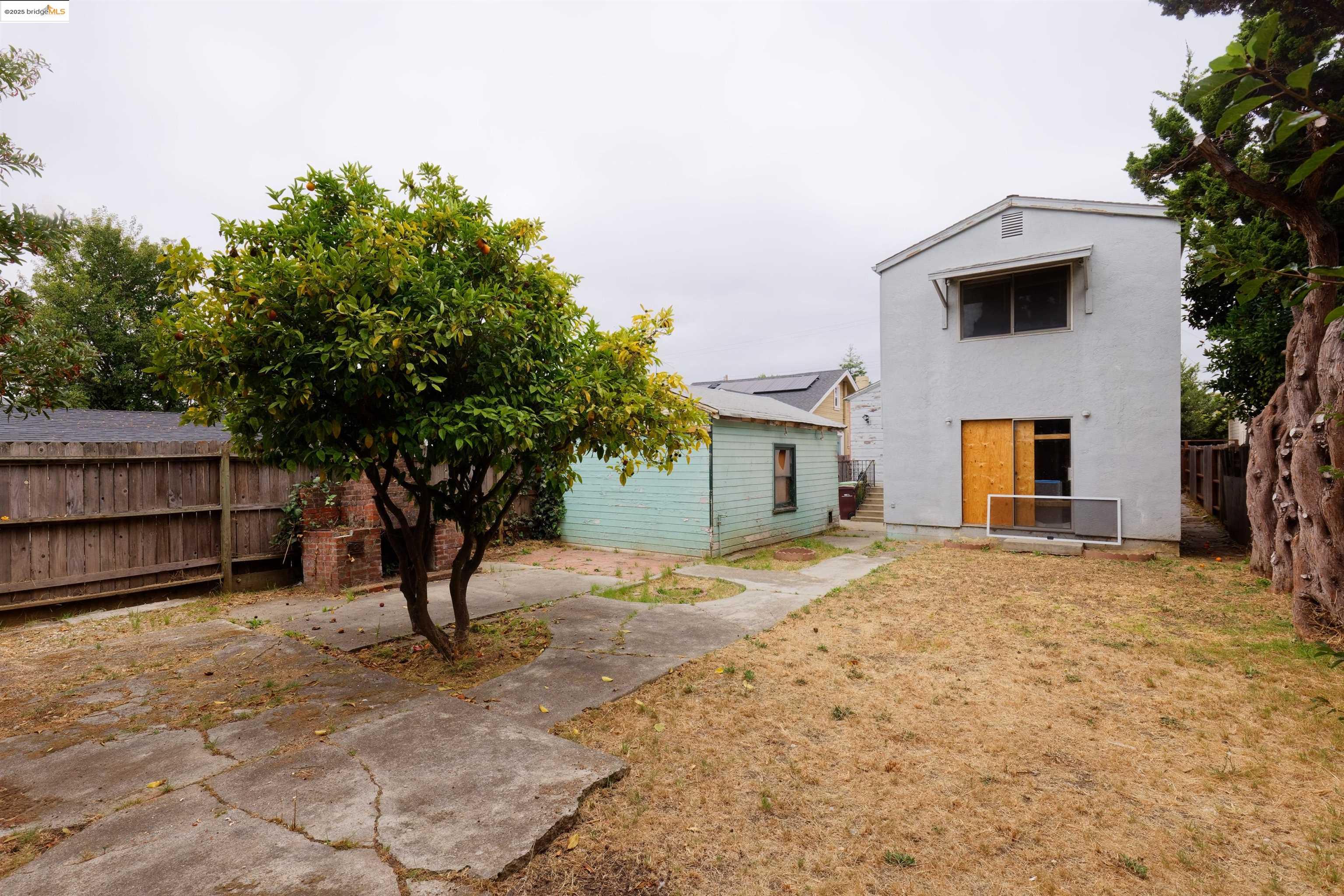 Detail Gallery Image 25 of 26 For 2762 76th Ave, Oakland,  CA 94605 - 3 Beds | 2 Baths