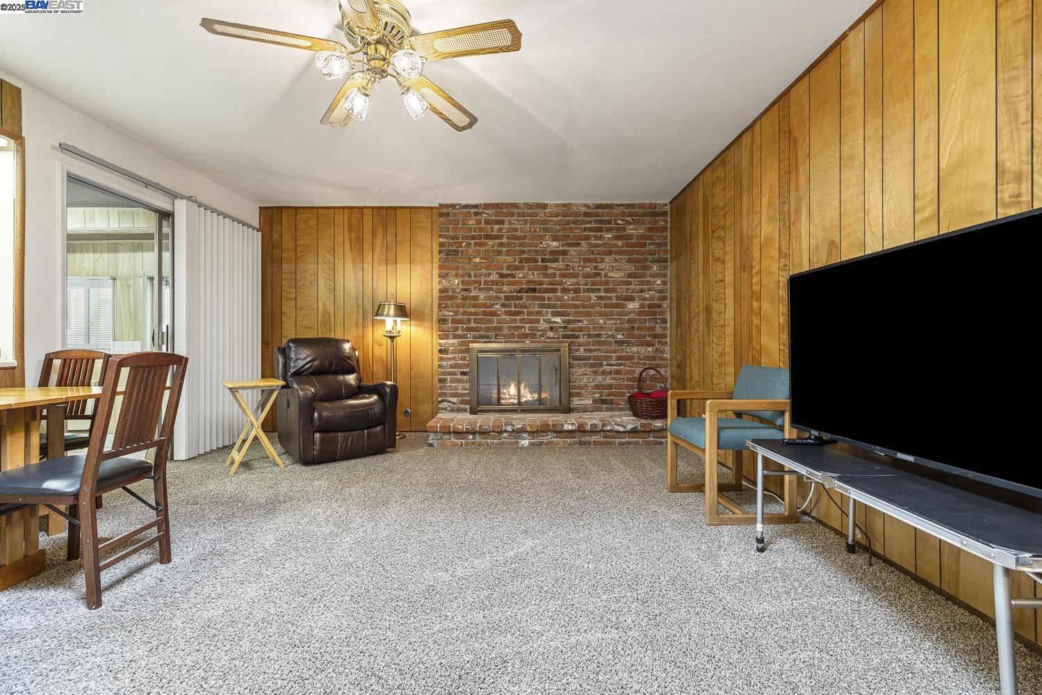 Detail Gallery Image 15 of 40 For 6578 N Callisch, Fresno,  CA 93710-3904 - 3 Beds | 2/1 Baths