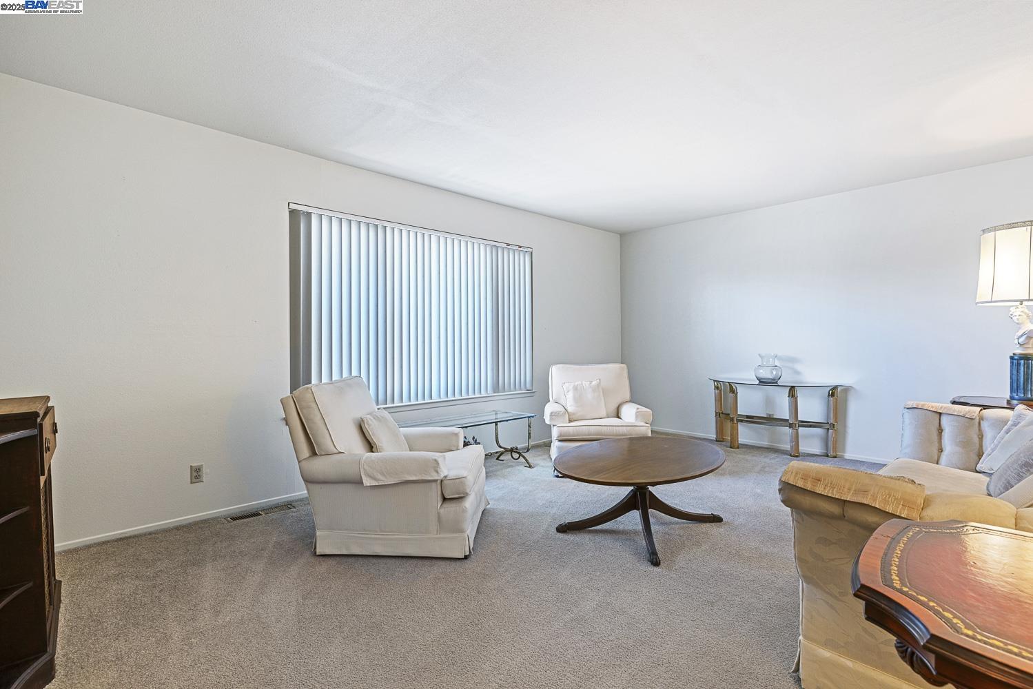 Detail Gallery Image 3 of 40 For 6578 N Callisch, Fresno,  CA 93710-3904 - 3 Beds | 2/1 Baths