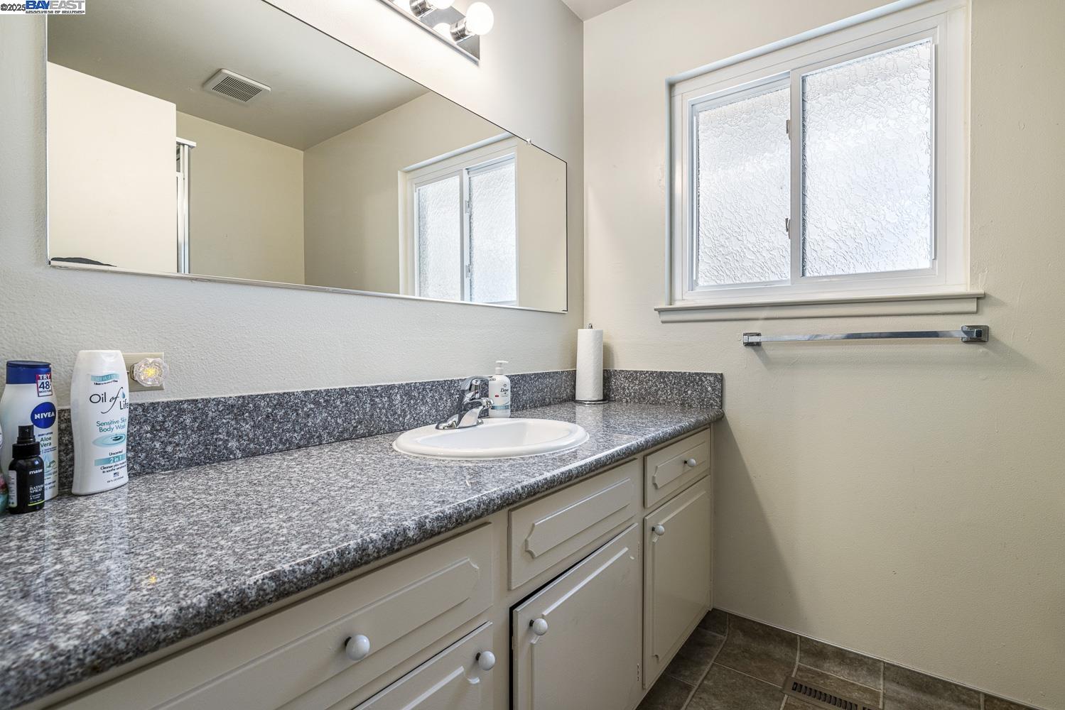 Detail Gallery Image 26 of 40 For 6578 N Callisch, Fresno,  CA 93710-3904 - 3 Beds | 2/1 Baths