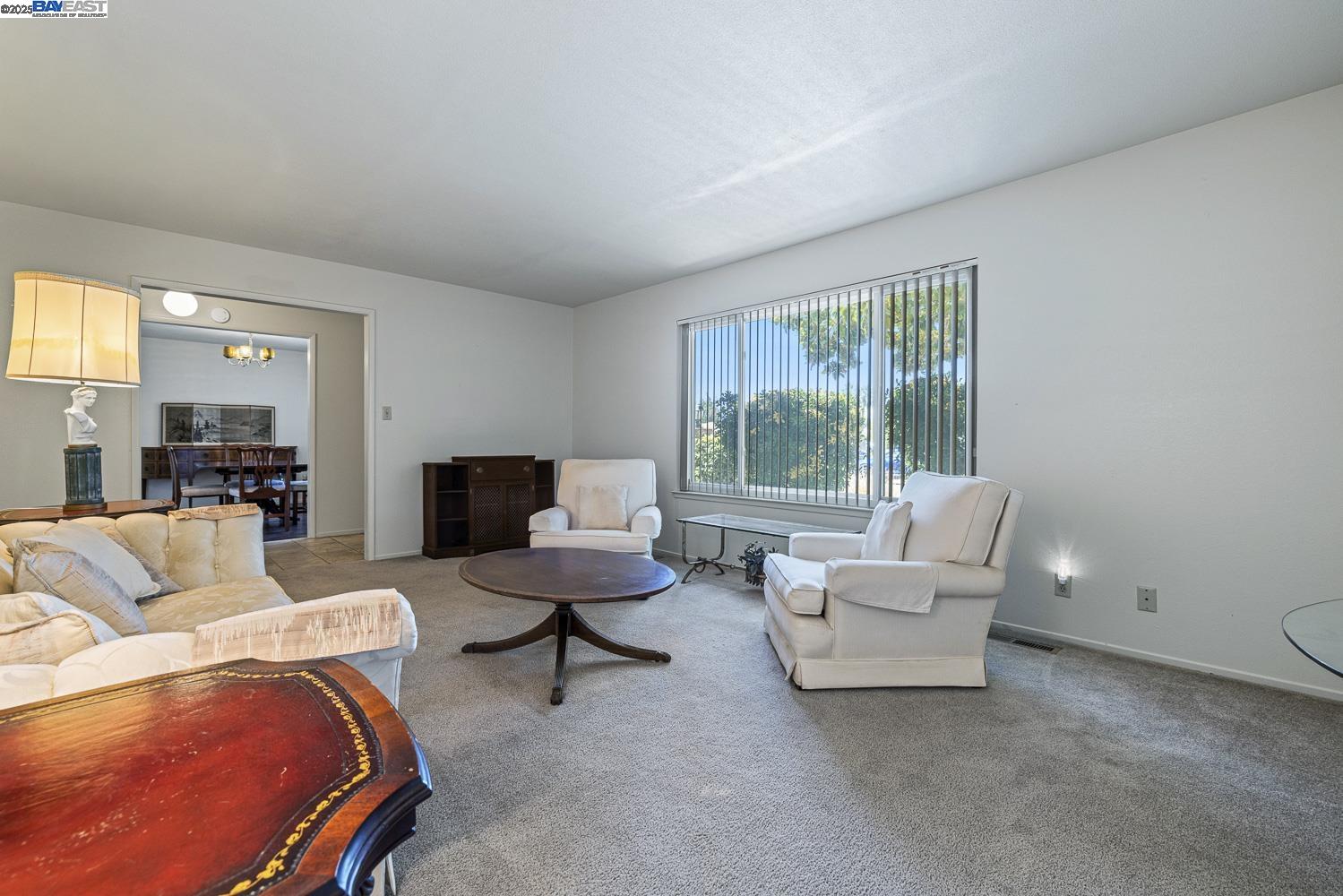 Detail Gallery Image 4 of 40 For 6578 N Callisch, Fresno,  CA 93710-3904 - 3 Beds | 2/1 Baths