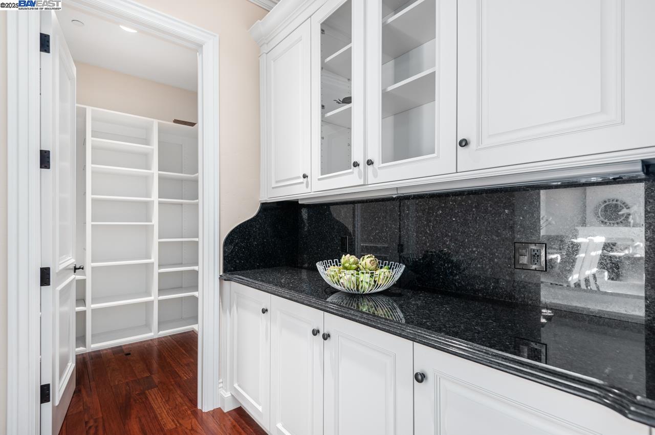 Detail Gallery Image 15 of 57 For 1569 via Di Salerno, Pleasanton,  CA 94566 - 6 Beds | 5/2 Baths