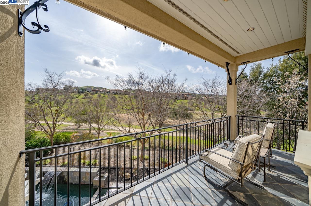 Detail Gallery Image 28 of 57 For 1569 via Di Salerno, Pleasanton,  CA 94566 - 6 Beds | 5/2 Baths