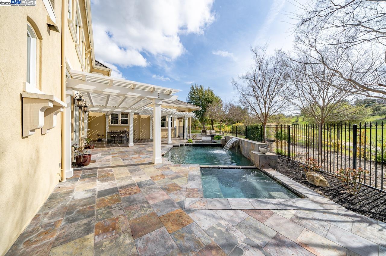 Detail Gallery Image 42 of 57 For 1569 via Di Salerno, Pleasanton,  CA 94566 - 6 Beds | 5/2 Baths