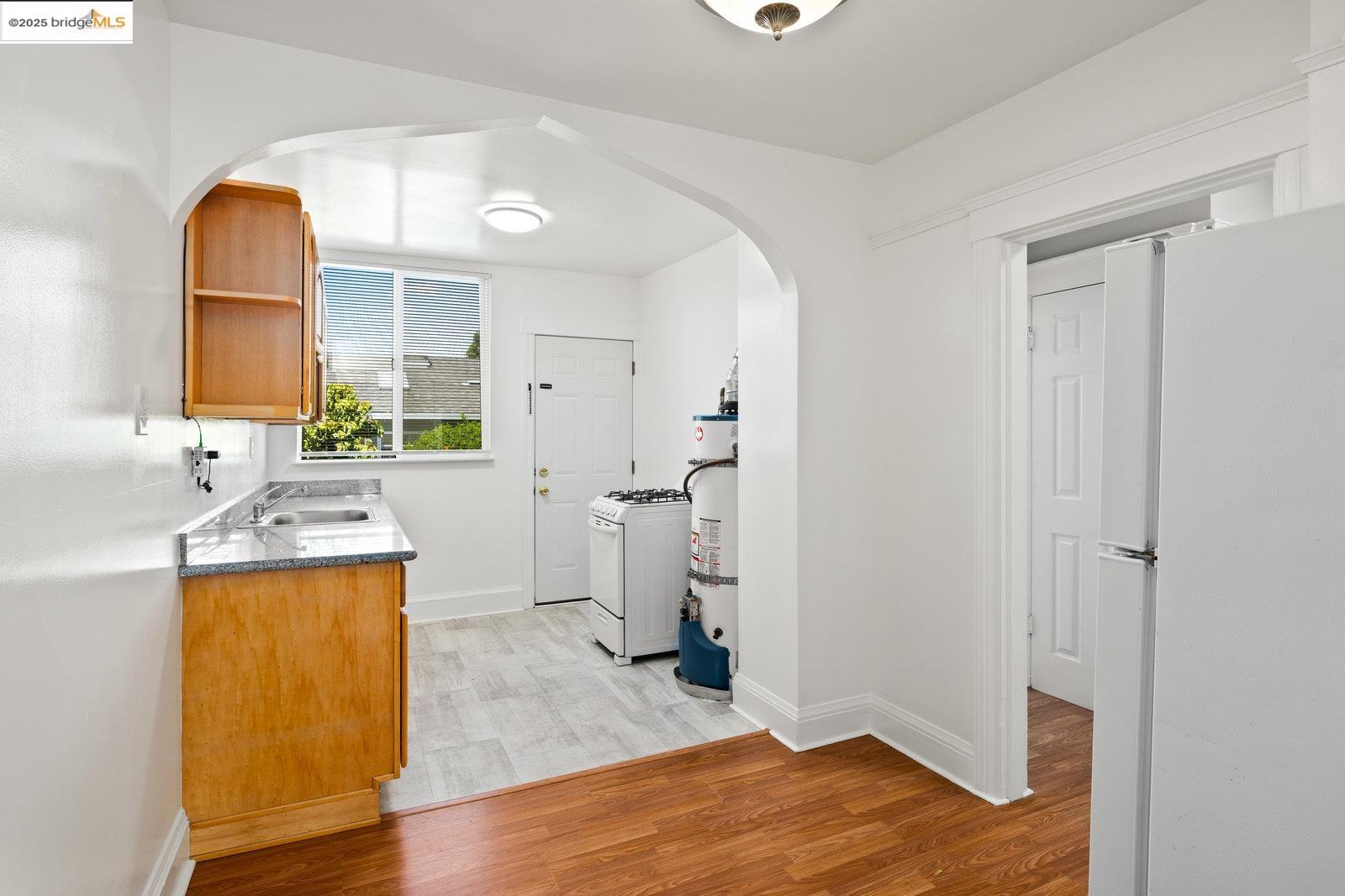 Detail Gallery Image 17 of 23 For 2624 Sacramento St, Berkeley,  CA 94702 - – Beds | – Baths