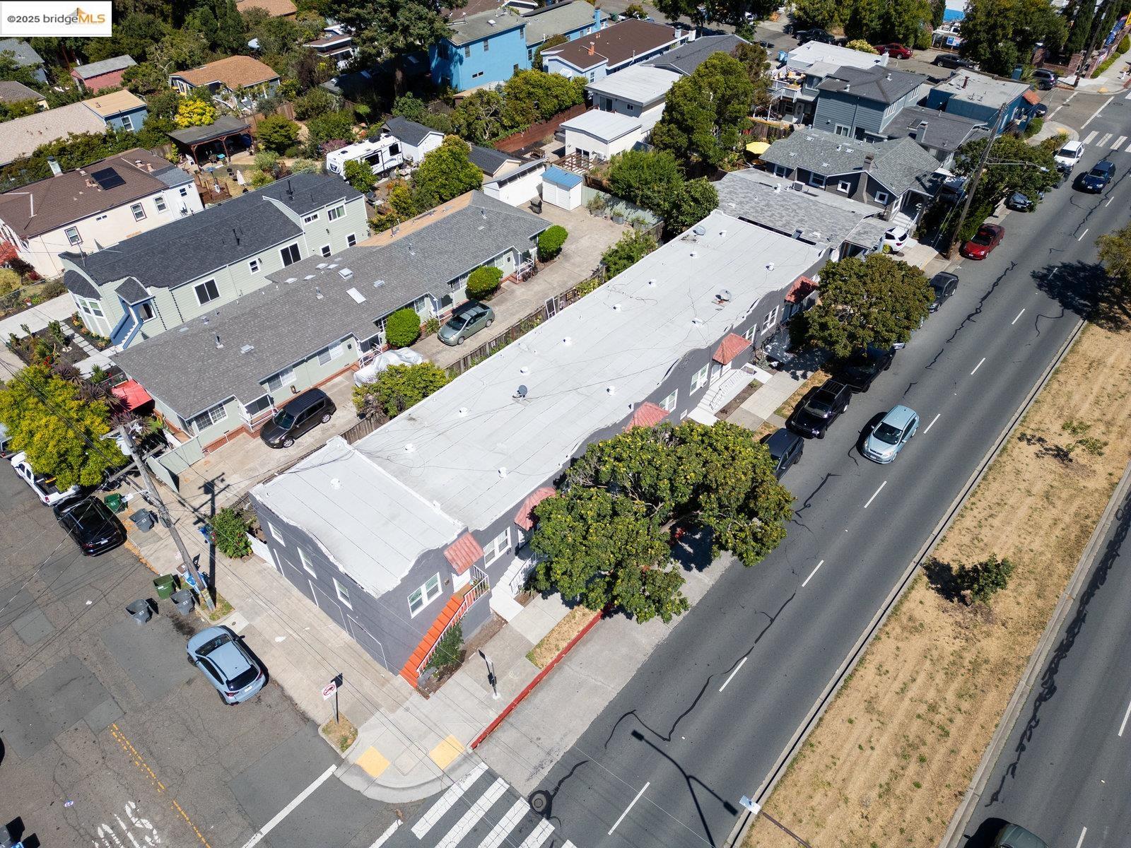 Detail Gallery Image 20 of 23 For 2624 Sacramento St, Berkeley,  CA 94702 - – Beds | – Baths