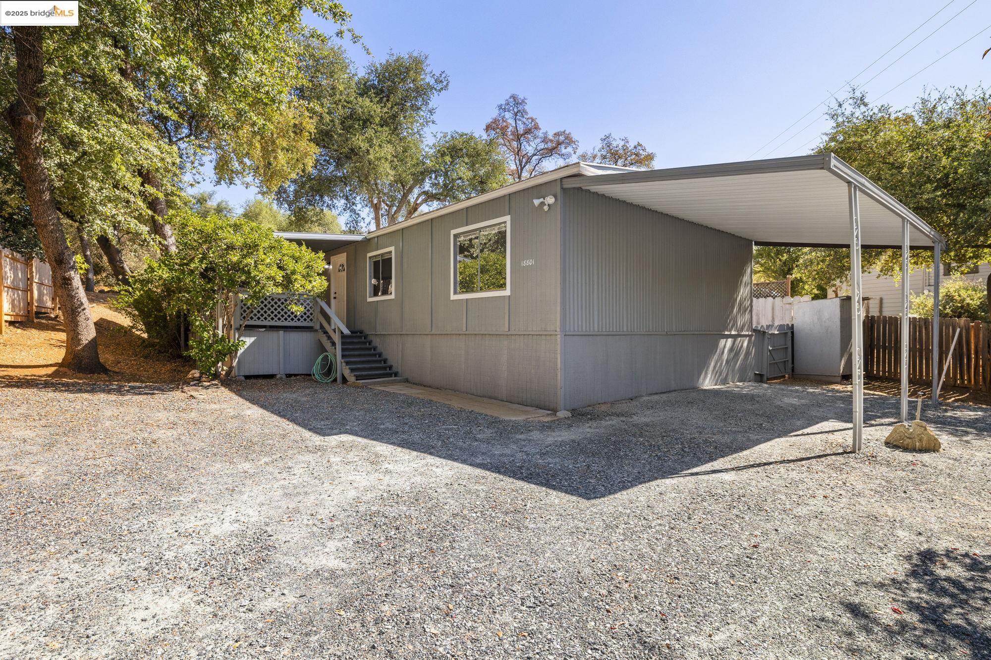 Detail Gallery Image 2 of 38 For 18801 Chabroullian Ln, Jamestown,  CA 95327 - 4 Beds | 2 Baths