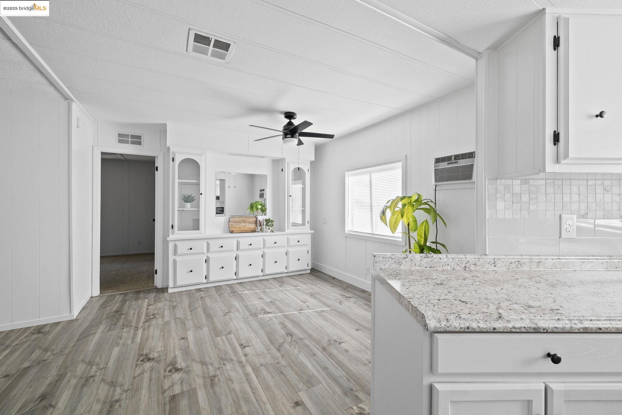 Detail Gallery Image 3 of 38 For 18801 Chabroullian Ln, Jamestown,  CA 95327 - 4 Beds | 2 Baths