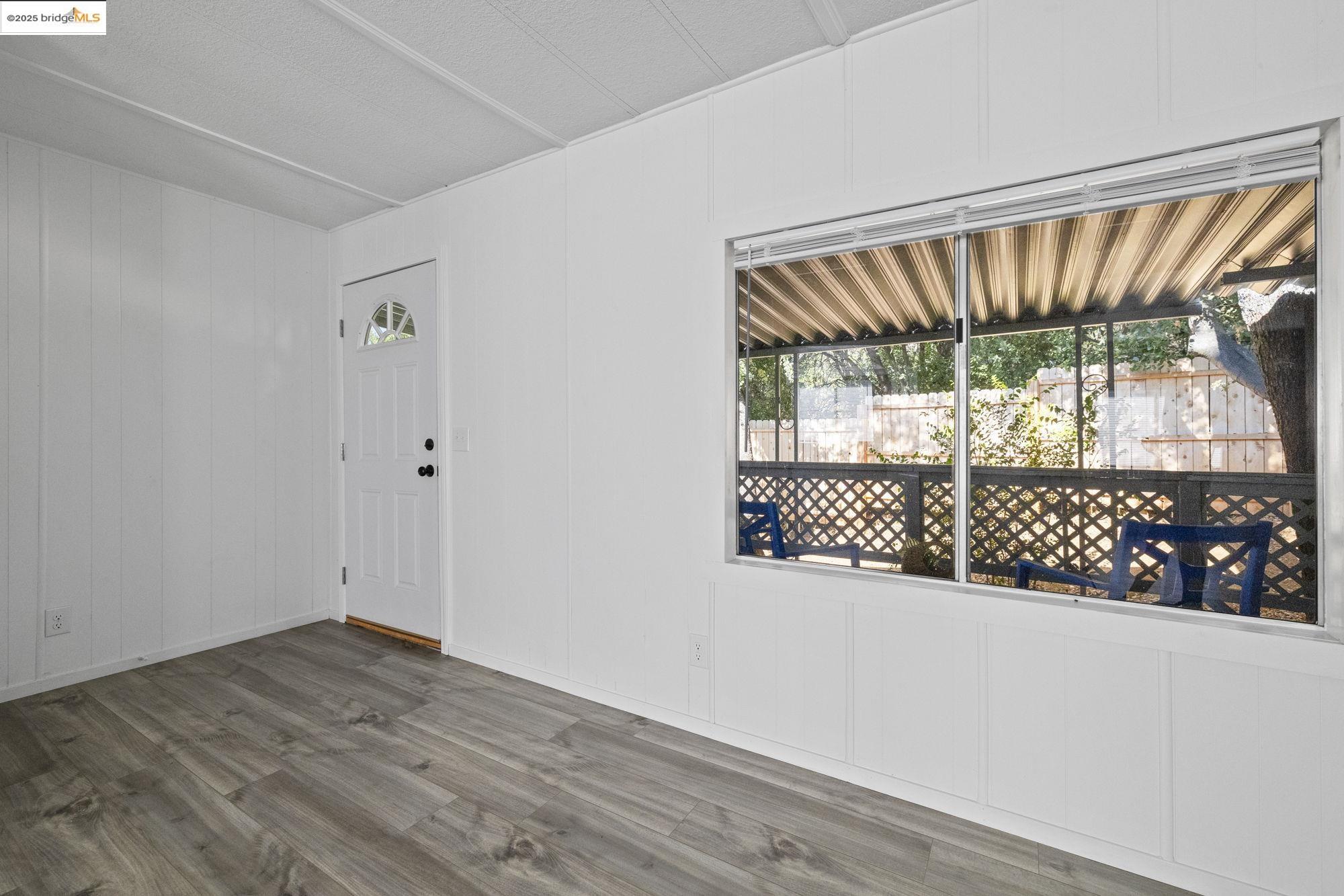 Detail Gallery Image 7 of 38 For 18801 Chabroullian Ln, Jamestown,  CA 95327 - 4 Beds | 2 Baths