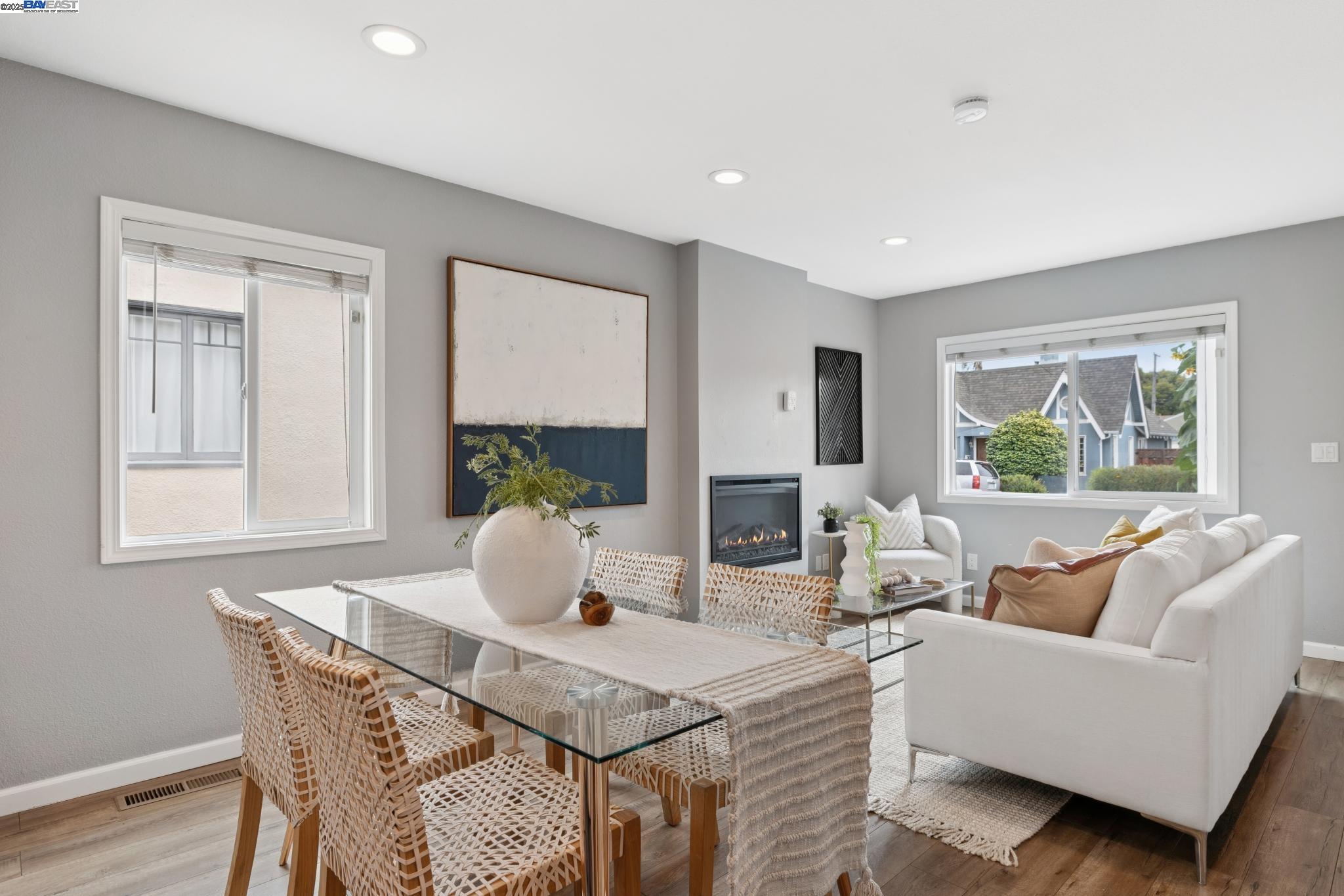 Detail Gallery Image 13 of 47 For 332 W Broadmoor Blvd, San Leandro,  CA 94577 - 3 Beds | 2 Baths