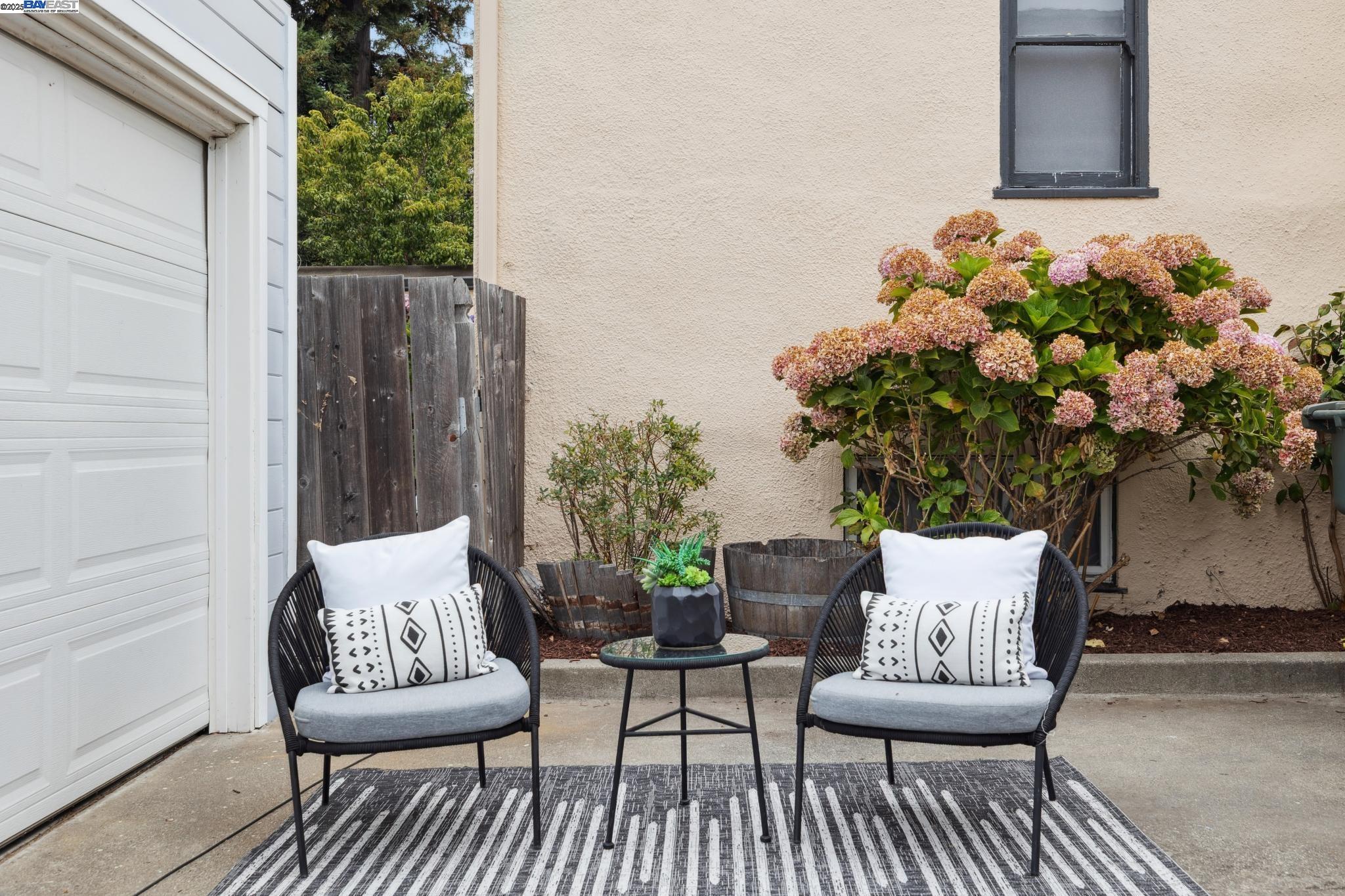 Detail Gallery Image 35 of 47 For 332 W Broadmoor Blvd, San Leandro,  CA 94577 - 3 Beds | 2 Baths