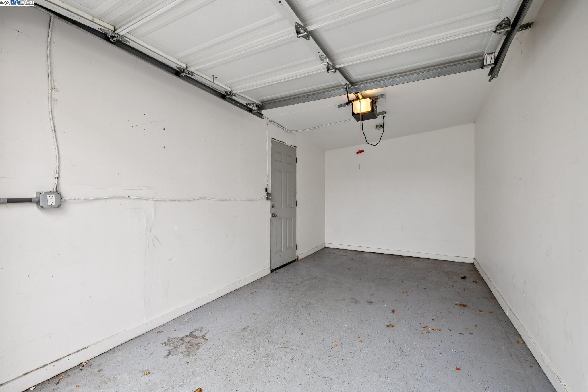 Detail Gallery Image 45 of 47 For 332 W Broadmoor Blvd, San Leandro,  CA 94577 - 3 Beds | 2 Baths