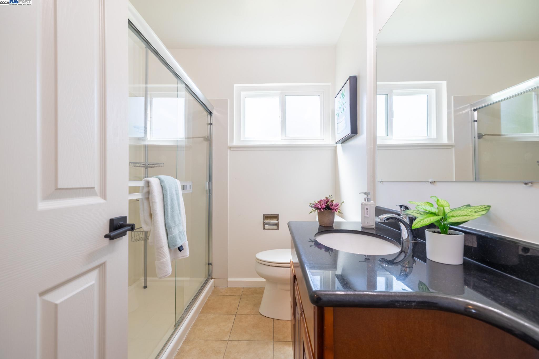 Detail Gallery Image 28 of 58 For 27830 Thackeray Ave, Hayward,  CA 94544 - 3 Beds | 2 Baths