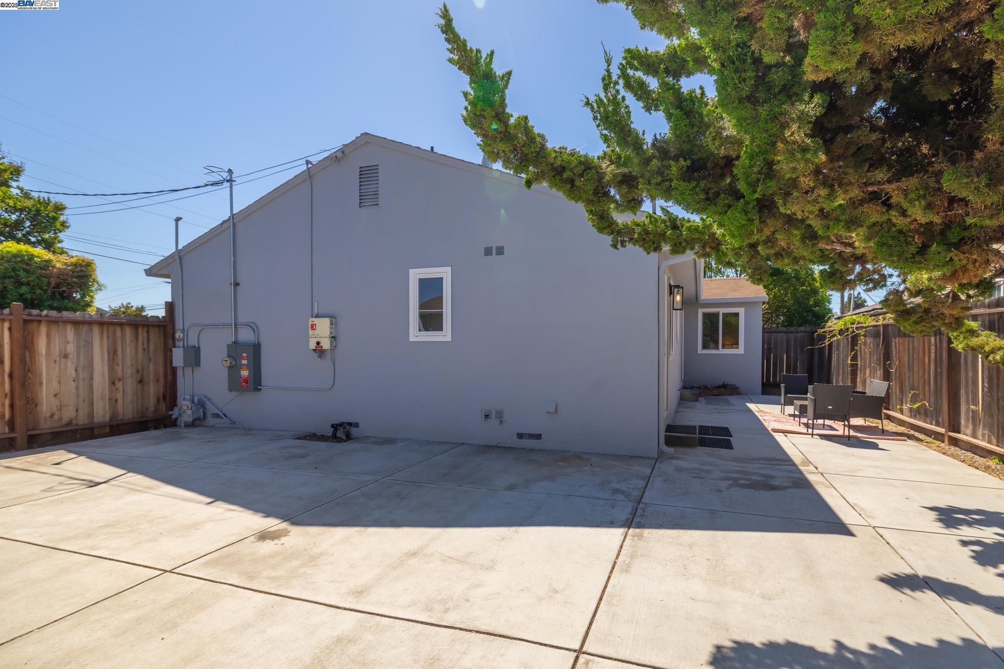 Detail Gallery Image 37 of 58 For 27830 Thackeray Ave, Hayward,  CA 94544 - 3 Beds | 2 Baths