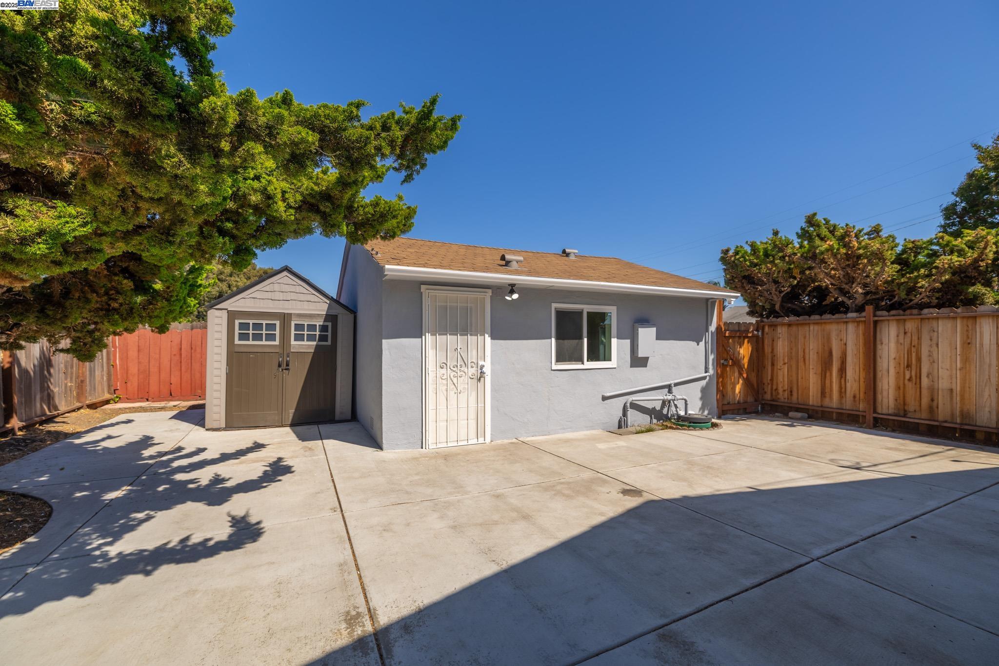 Detail Gallery Image 40 of 58 For 27830 Thackeray Ave, Hayward,  CA 94544 - 3 Beds | 2 Baths