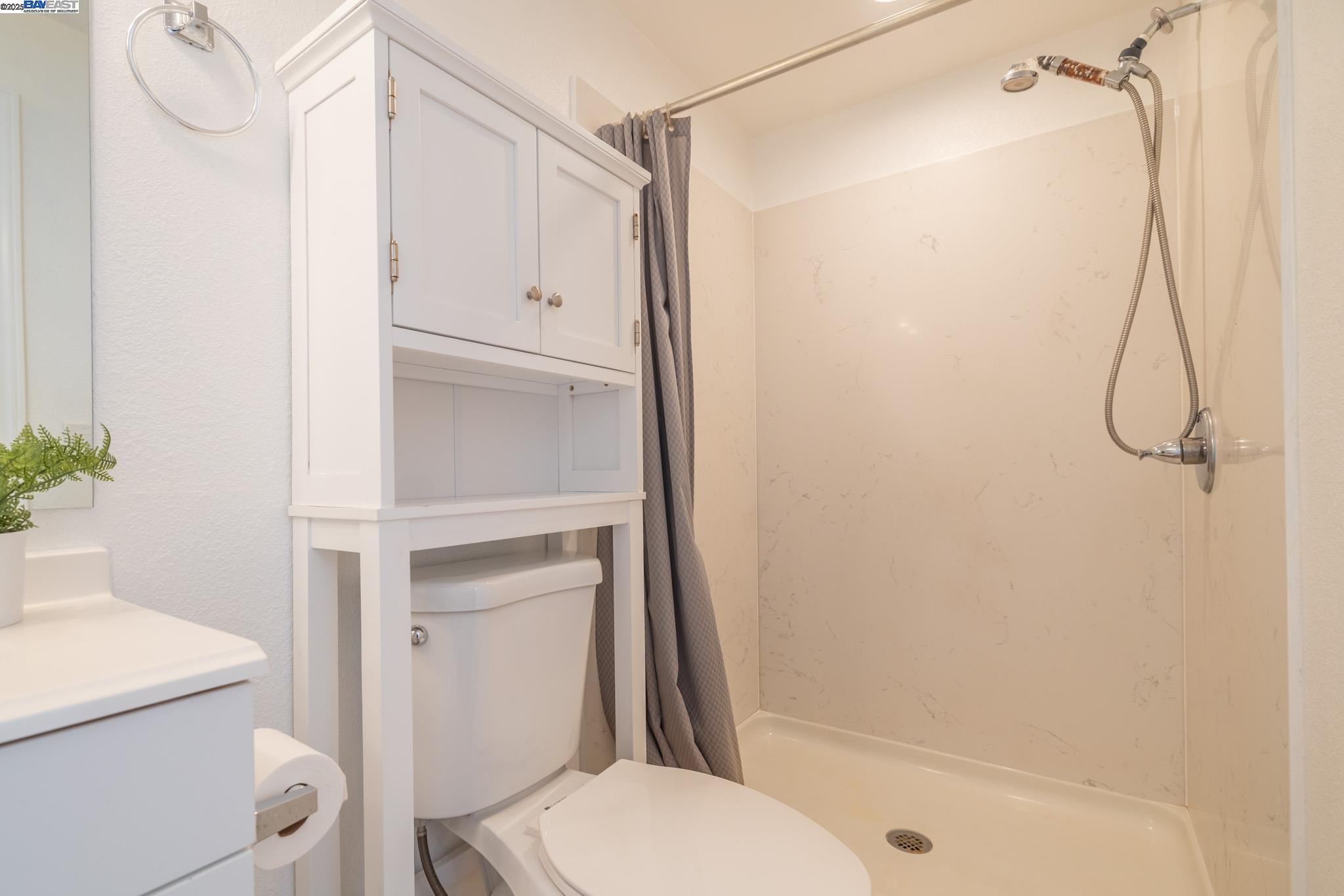 Detail Gallery Image 48 of 58 For 27830 Thackeray Ave, Hayward,  CA 94544 - 3 Beds | 2 Baths