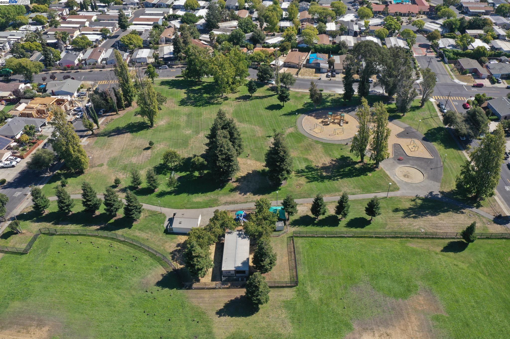 Detail Gallery Image 53 of 58 For 27830 Thackeray Ave, Hayward,  CA 94544 - 3 Beds | 2 Baths