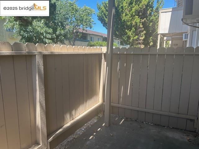 Photo #8: 41108528 Listing: Photo #8