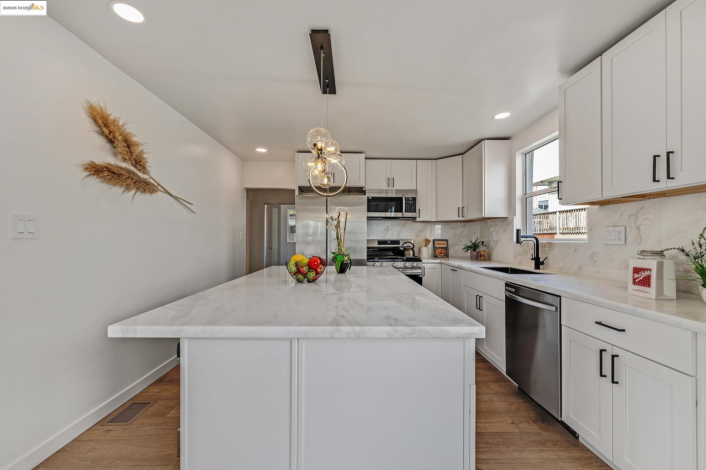 Detail Gallery Image 13 of 36 For 4730 Melrose Ave, Oakland,  CA 94601 - 2 Beds | 1 Baths