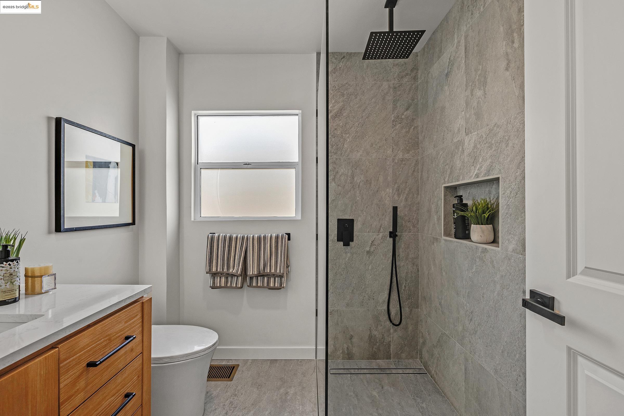 Detail Gallery Image 19 of 36 For 4730 Melrose Ave, Oakland,  CA 94601 - 2 Beds | 1 Baths