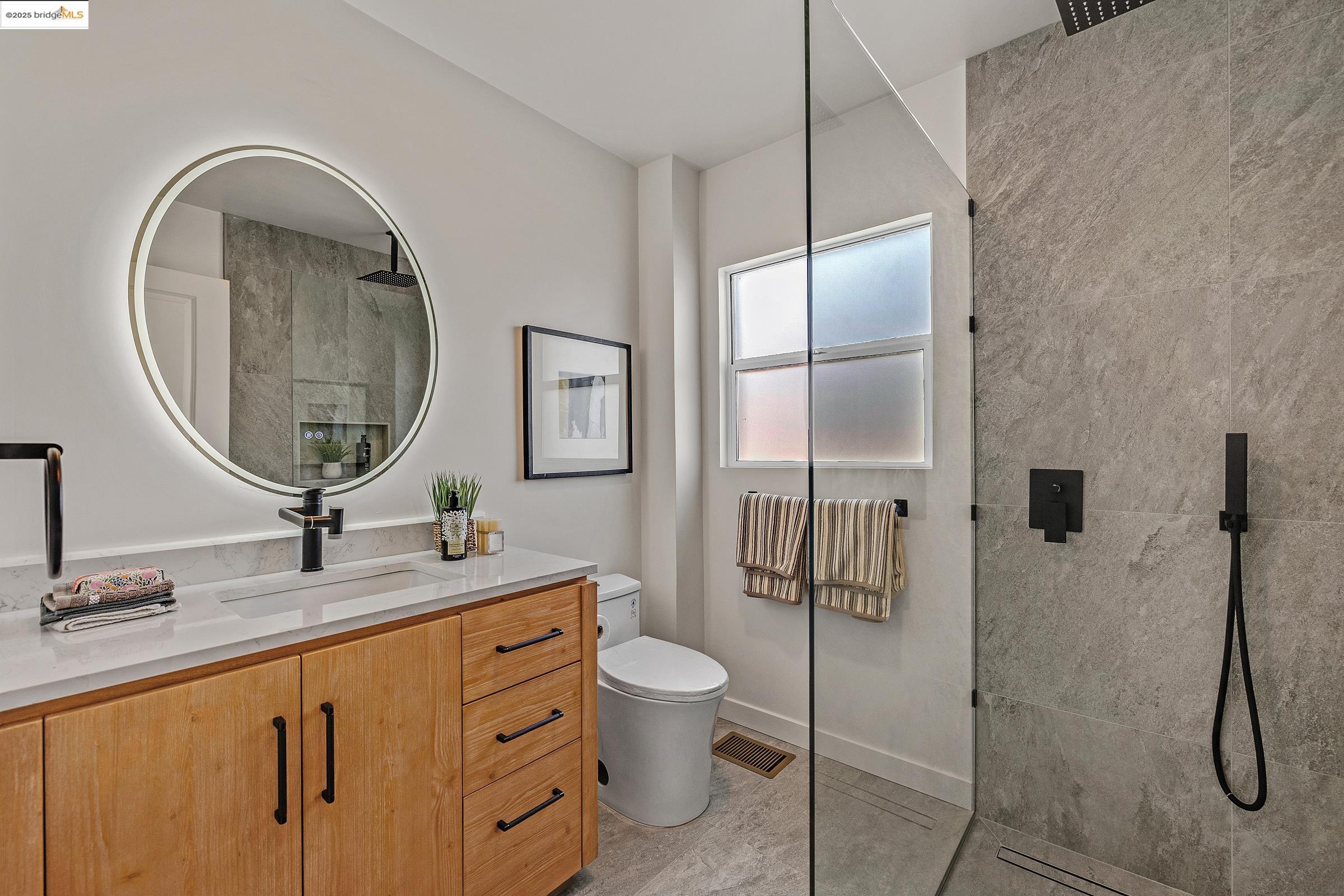 Detail Gallery Image 20 of 36 For 4730 Melrose Ave, Oakland,  CA 94601 - 2 Beds | 1 Baths
