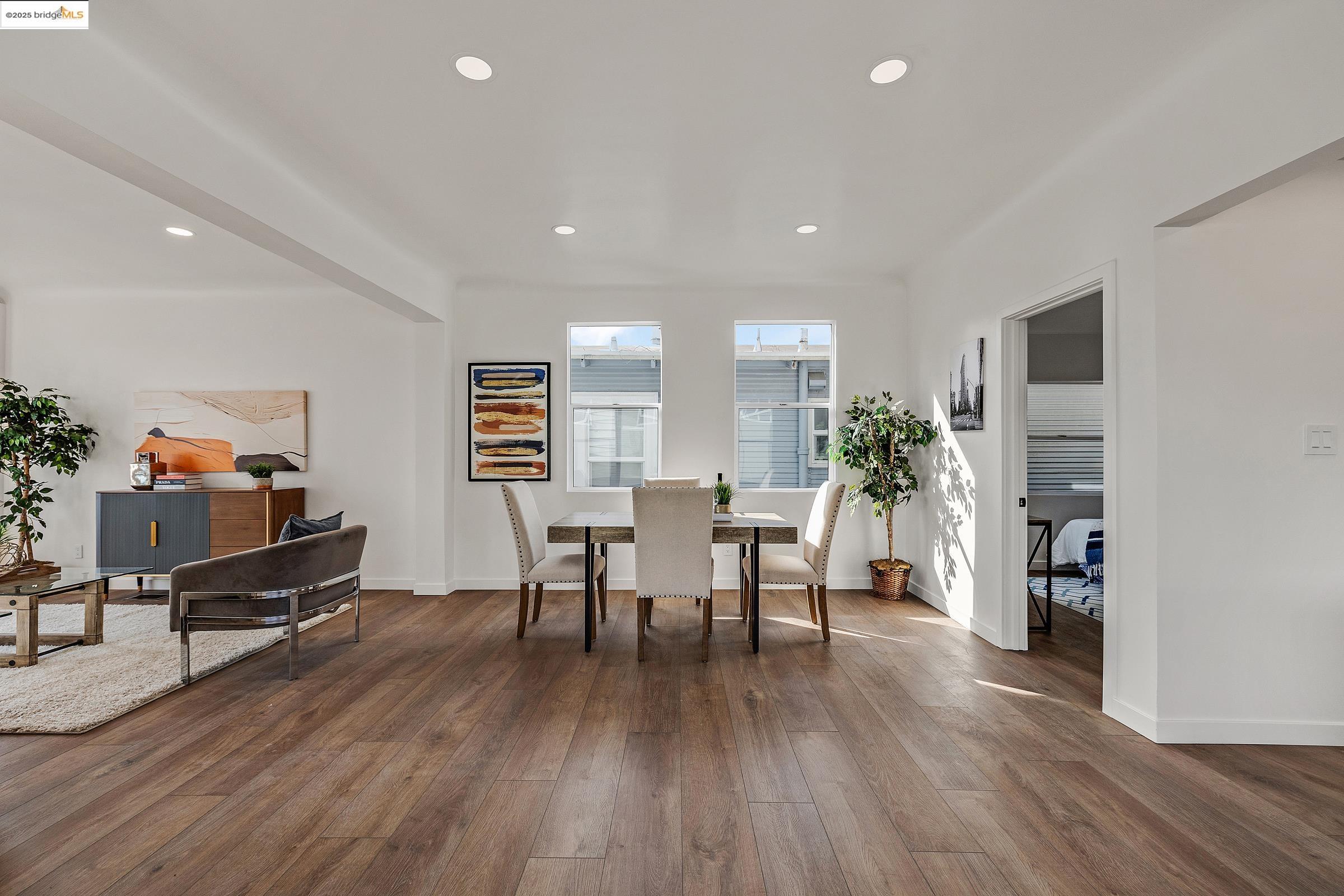 Detail Gallery Image 5 of 36 For 4730 Melrose Ave, Oakland,  CA 94601 - 2 Beds | 1 Baths