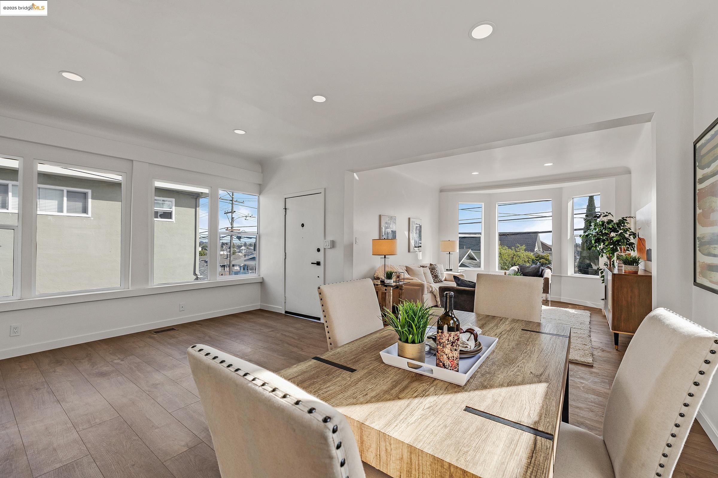 Detail Gallery Image 7 of 36 For 4730 Melrose Ave, Oakland,  CA 94601 - 2 Beds | 1 Baths