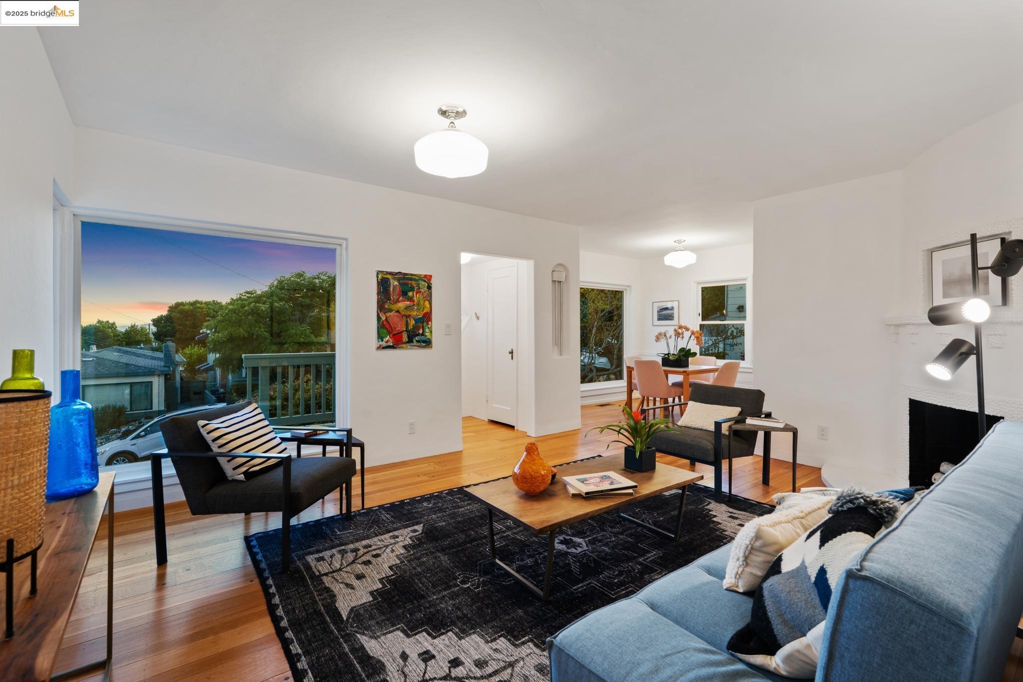 Detail Gallery Image 2 of 51 For 1736 Santa Clara St, Richmond,  CA 94804 - 2 Beds | 1 Baths