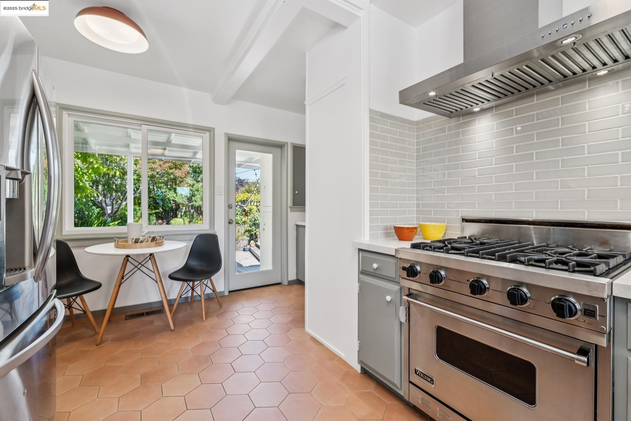 Detail Gallery Image 23 of 51 For 1736 Santa Clara St, Richmond,  CA 94804 - 2 Beds | 1 Baths