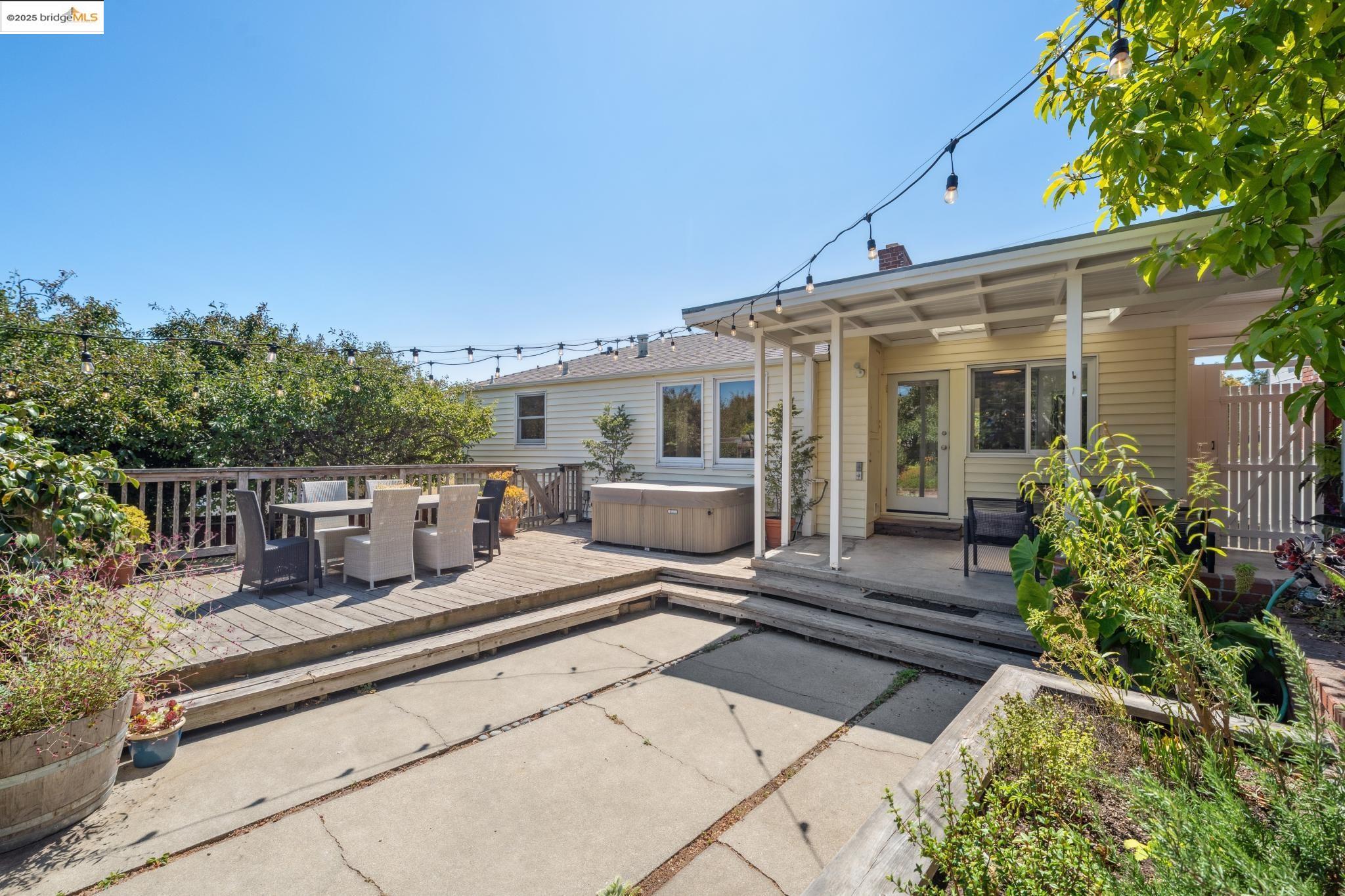 Detail Gallery Image 39 of 51 For 1736 Santa Clara St, Richmond,  CA 94804 - 2 Beds | 1 Baths