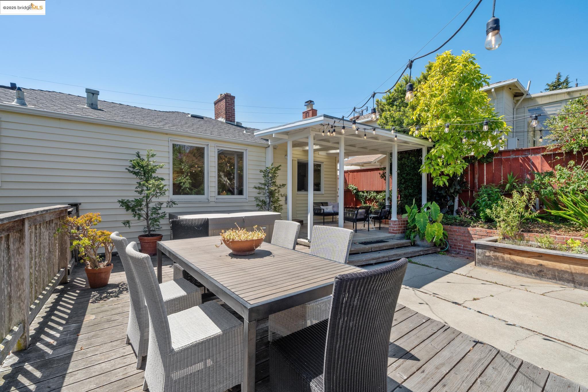 Detail Gallery Image 41 of 51 For 1736 Santa Clara St, Richmond,  CA 94804 - 2 Beds | 1 Baths