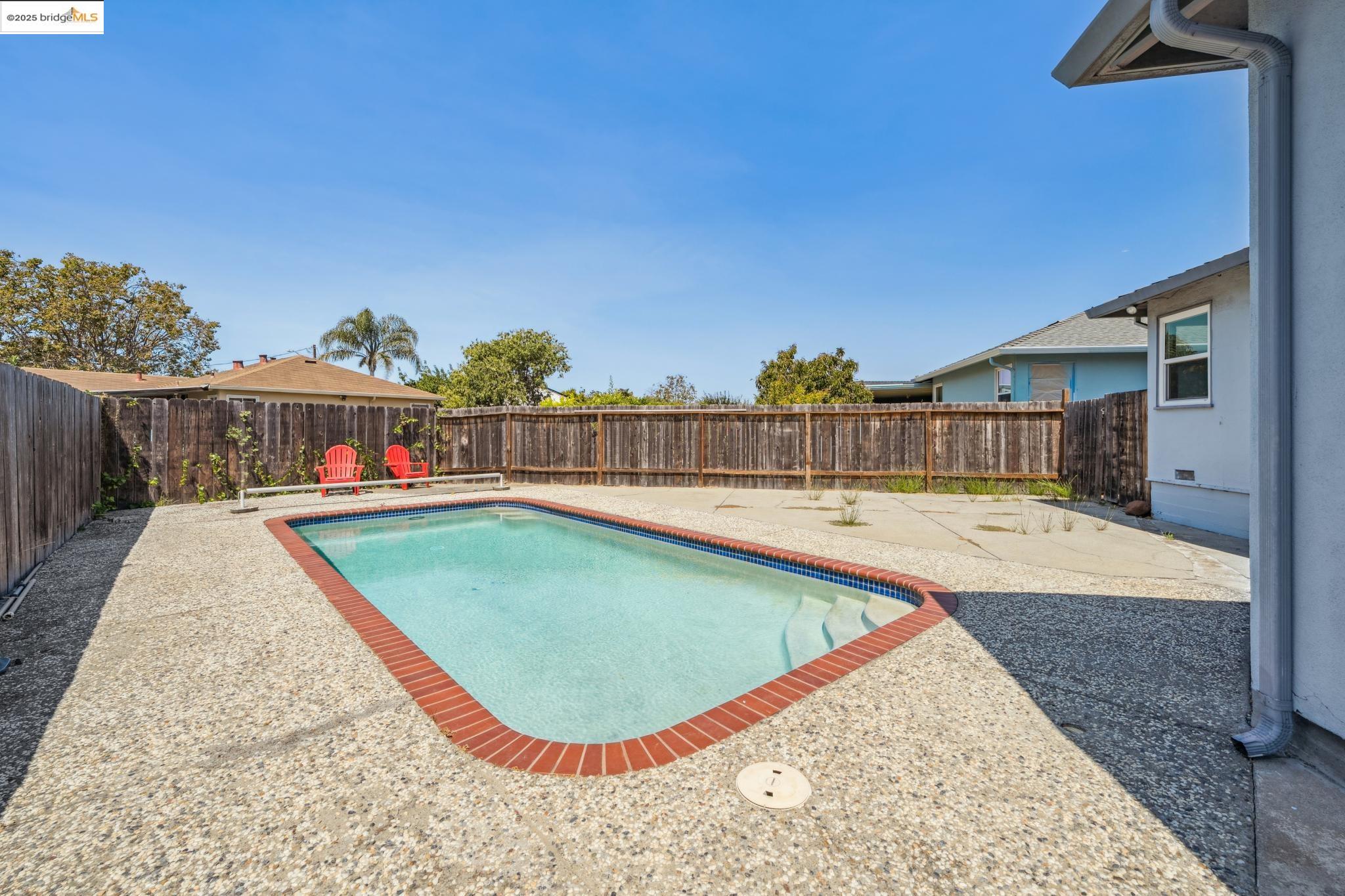 Detail Gallery Image 30 of 33 For 17761 via Arriba, San Lorenzo,  CA 94580 - 3 Beds | 1 Baths