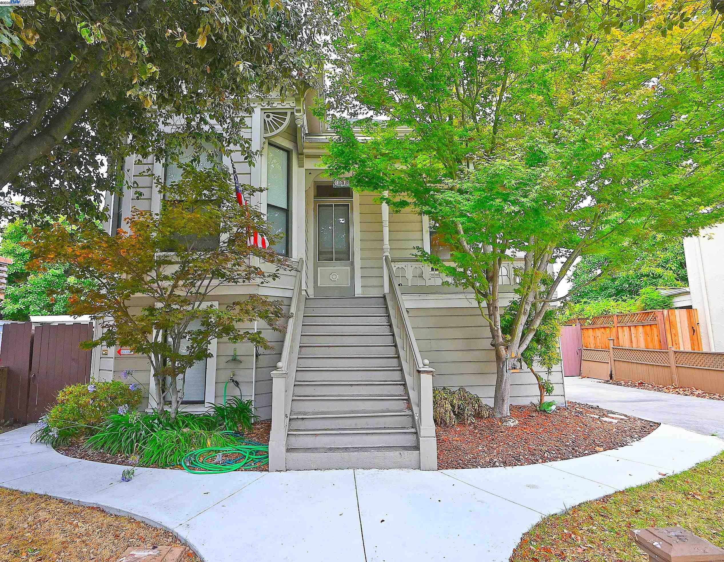 Front Image Thumbnail for BE41108536