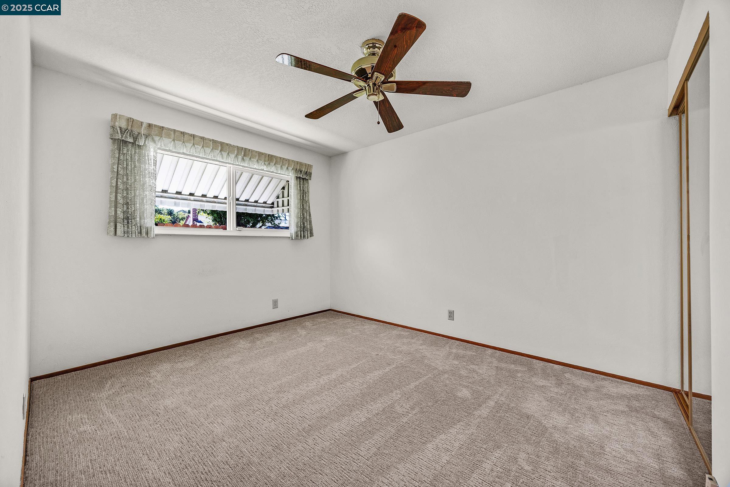Detail Gallery Image 21 of 33 For 941 Kittery Way, Pinole,  CA 94564 - 4 Beds | 2 Baths