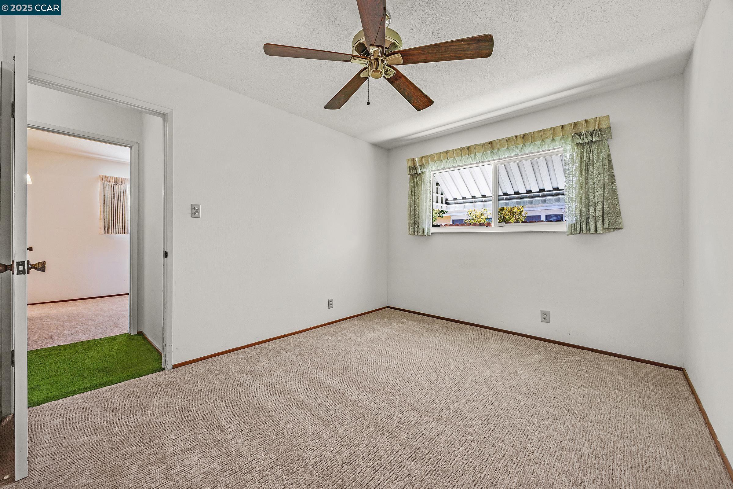 Detail Gallery Image 22 of 33 For 941 Kittery Way, Pinole,  CA 94564 - 4 Beds | 2 Baths
