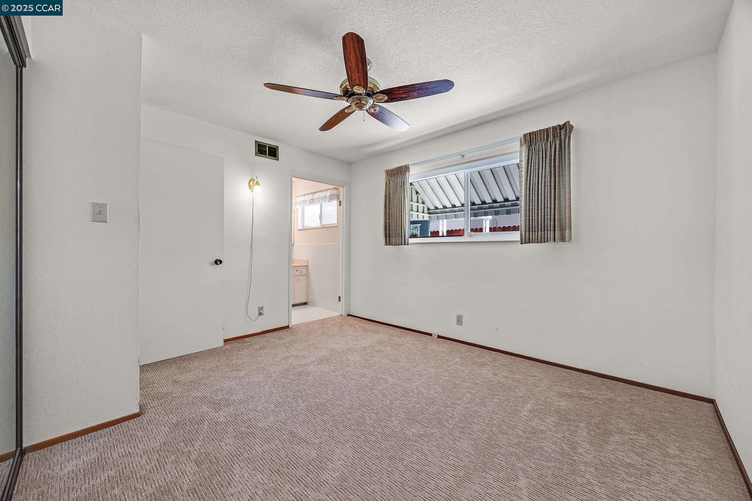 Detail Gallery Image 25 of 33 For 941 Kittery Way, Pinole,  CA 94564 - 4 Beds | 2 Baths
