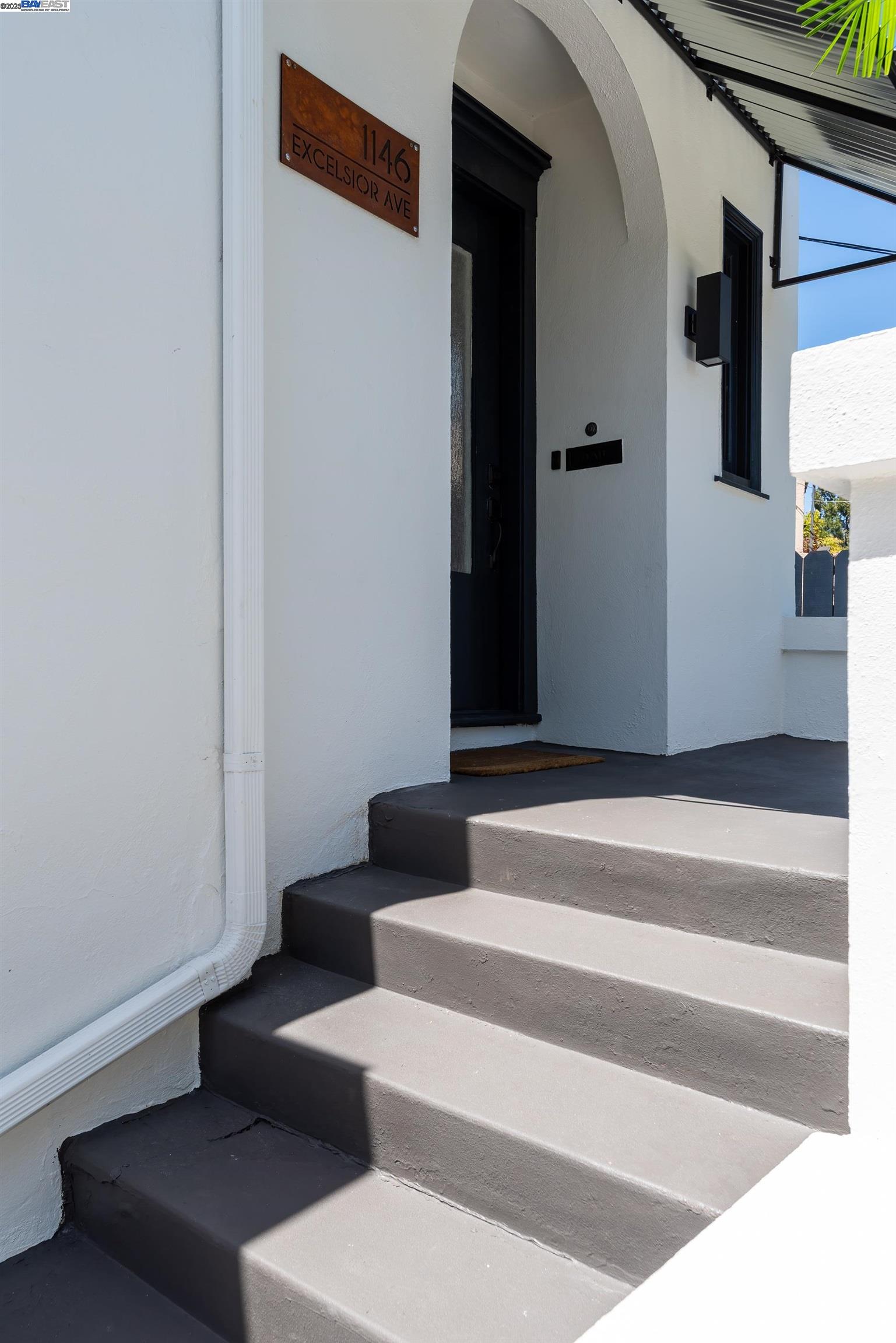 Detail Gallery Image 34 of 42 For 1146 Excelsior, Oakland,  CA 94610 - 3 Beds | 3 Baths