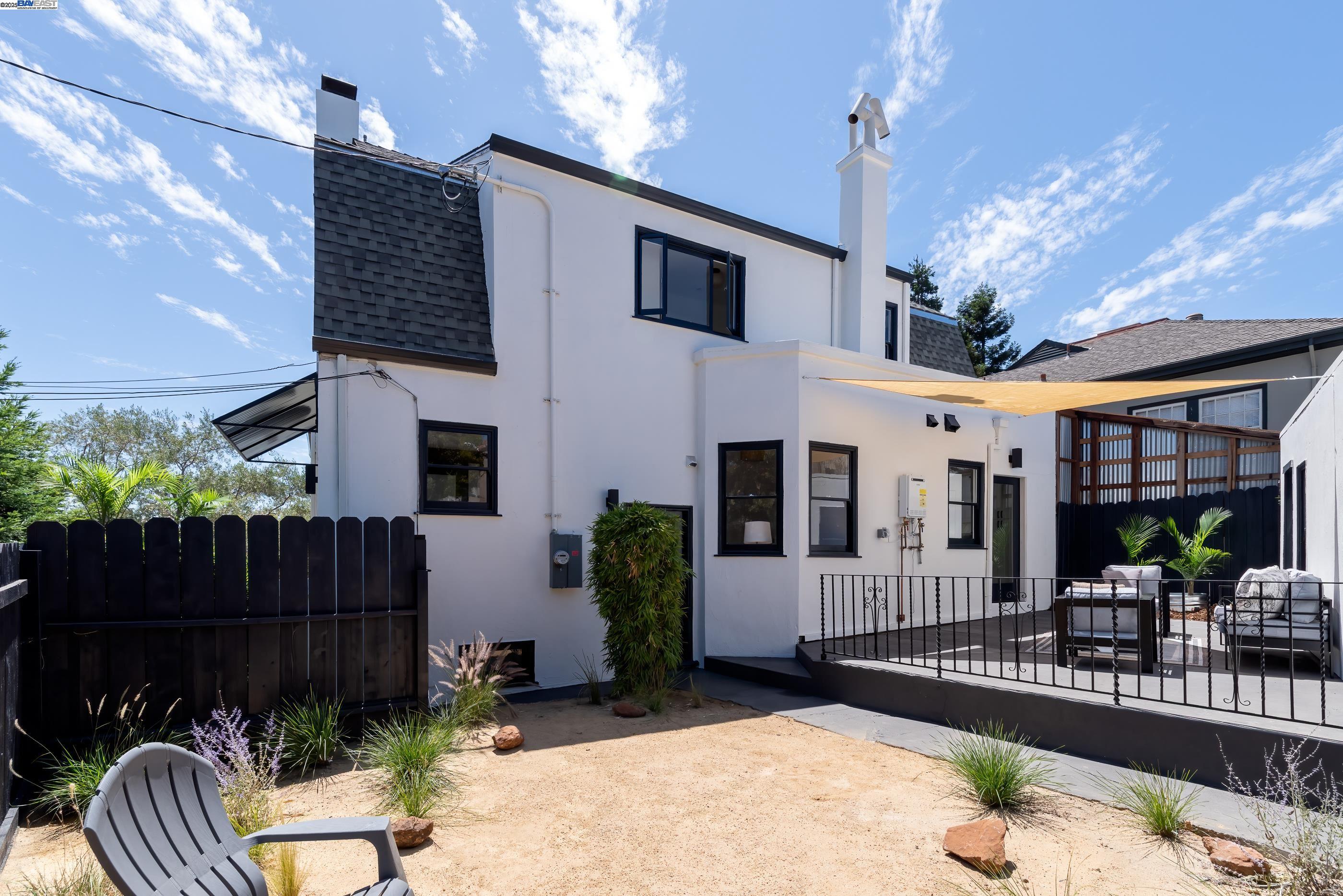 Detail Gallery Image 37 of 42 For 1146 Excelsior, Oakland,  CA 94610 - 3 Beds | 3 Baths