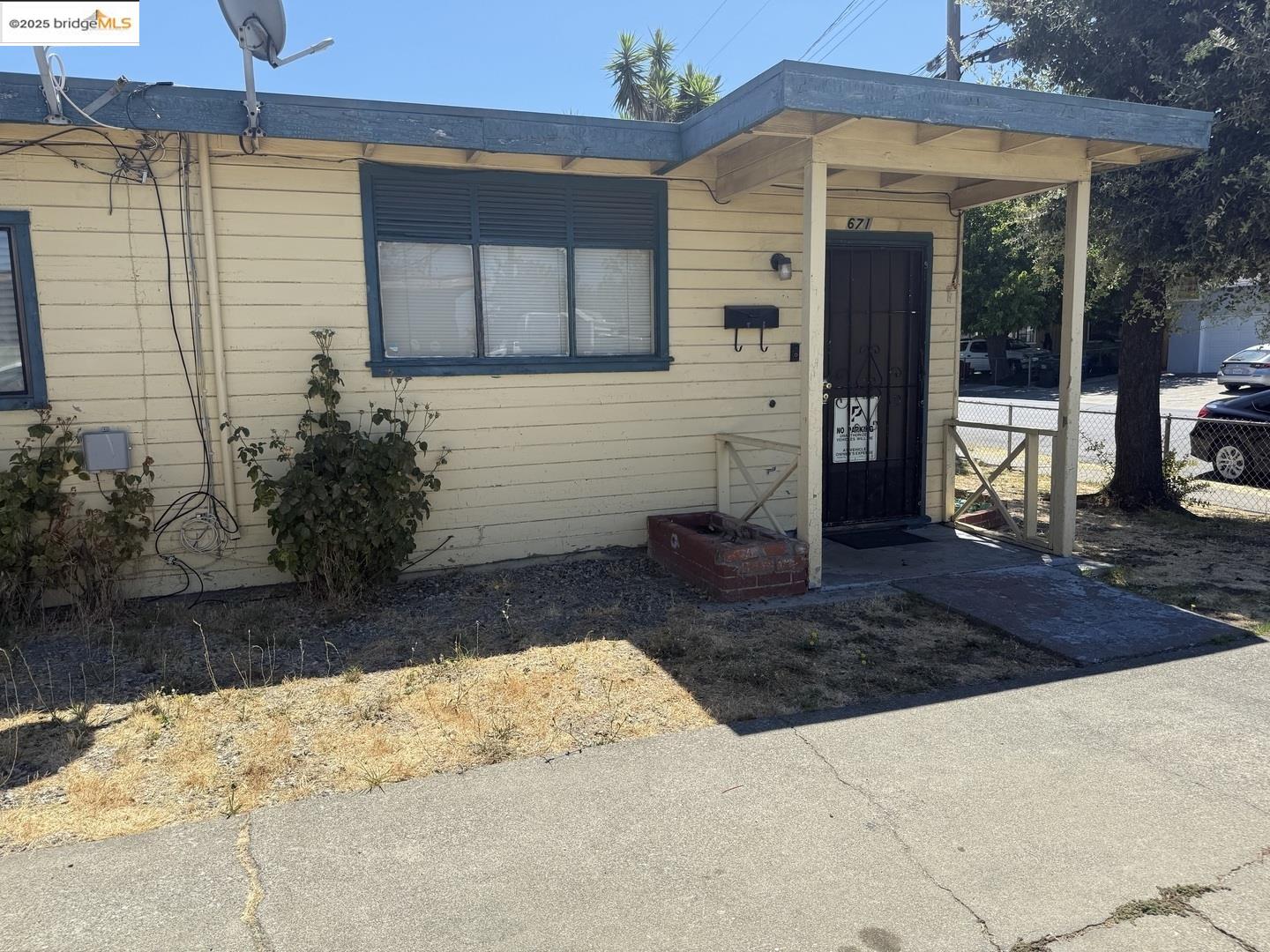 Detail Gallery Image 3 of 8 For 669 Carpino Ave, Pittsburg,  CA 94565 - – Beds | – Baths