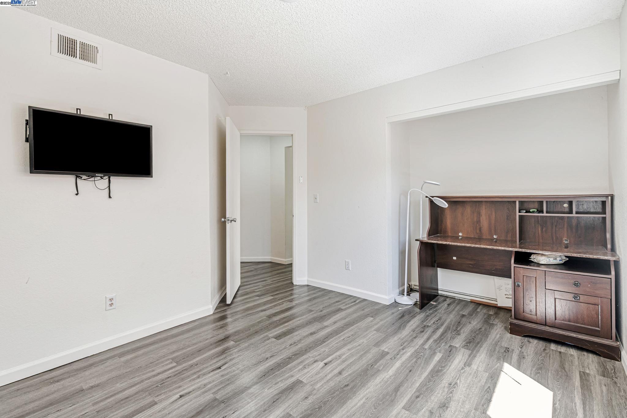 Detail Gallery Image 22 of 44 For 2819 Larkspur Dr, Antioch,  CA 94531 - 5 Beds | 3 Baths