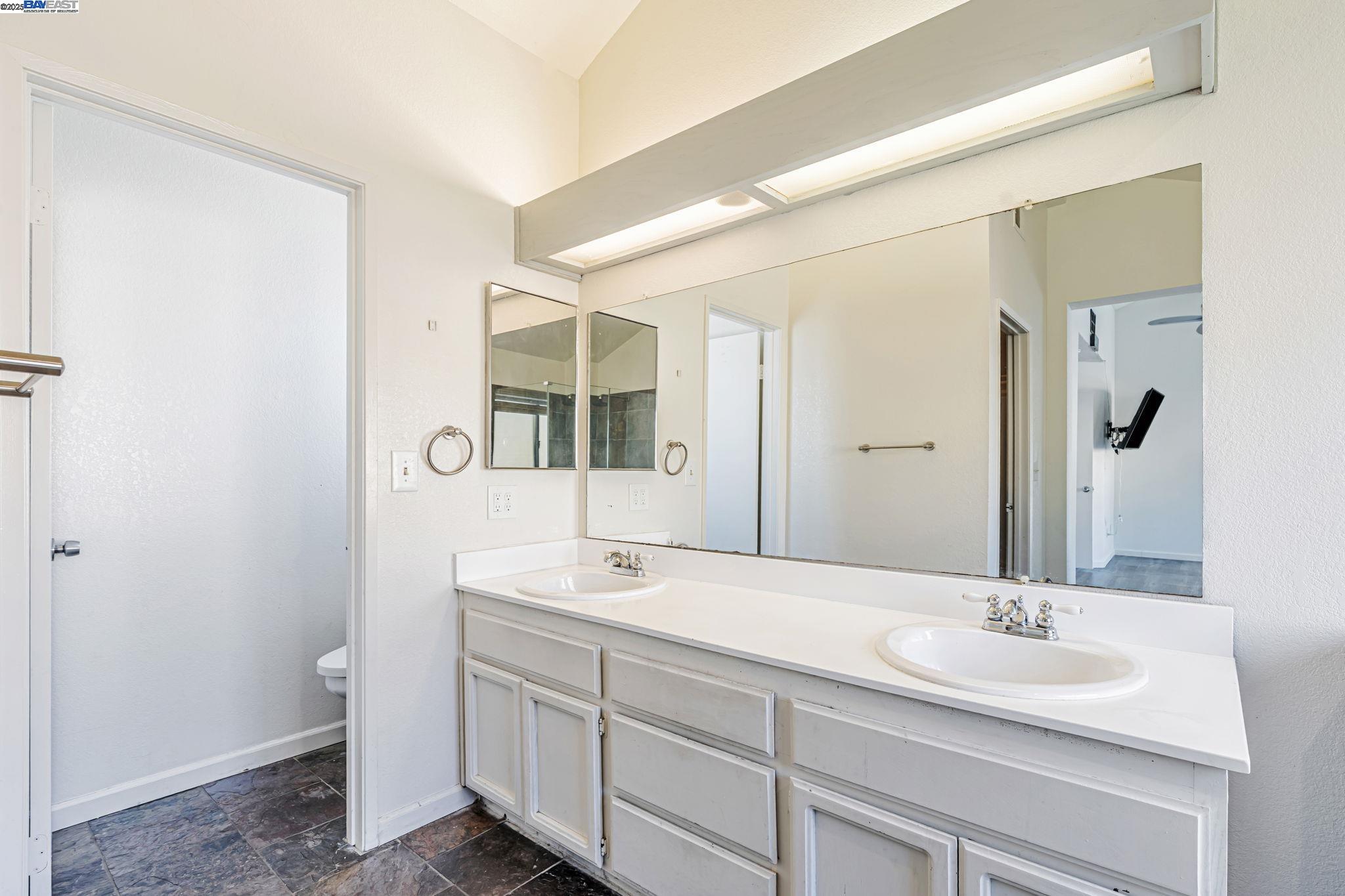 Detail Gallery Image 31 of 44 For 2819 Larkspur Dr, Antioch,  CA 94531 - 5 Beds | 3 Baths